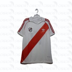 Camiseta Retro River