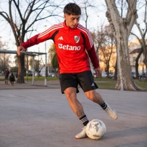 Buzo Medio Cierre River